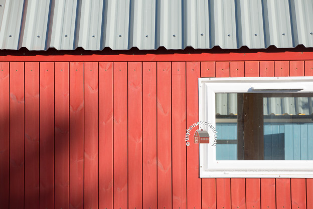 Current state of construction at Tiny House Scotland - Nesthouse 4.8 - working on the cladding.