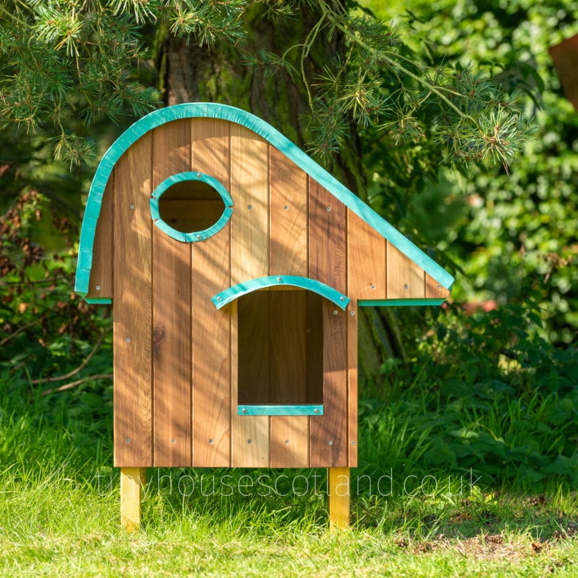 'Da Bird' Tiny House Scotland Cat Kennel